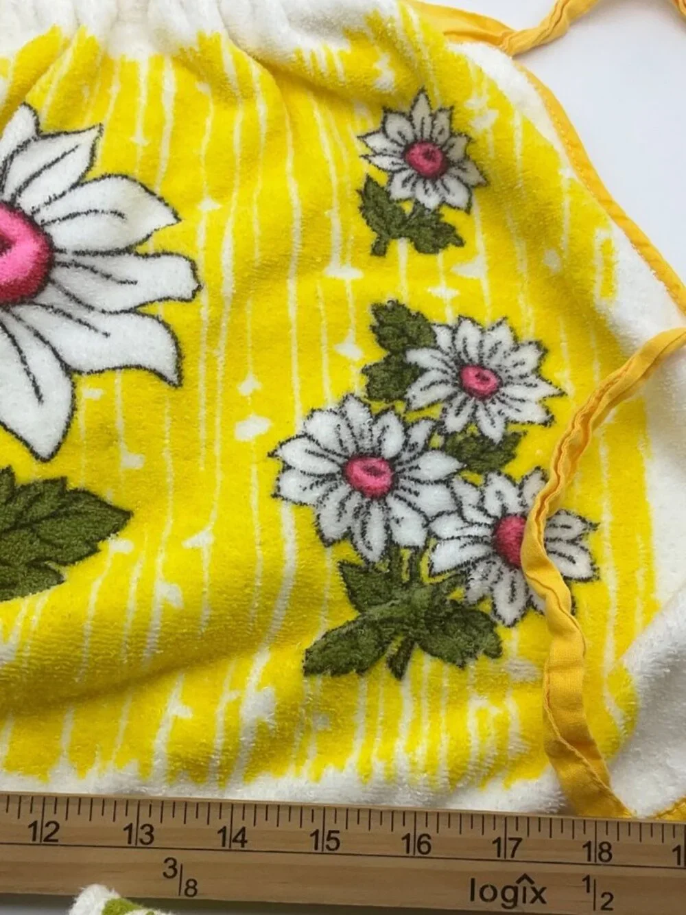 VTG MCM 70's 80's Lot 10 Floral Kitchen Tea towels and Apron  Assorted Made USA*